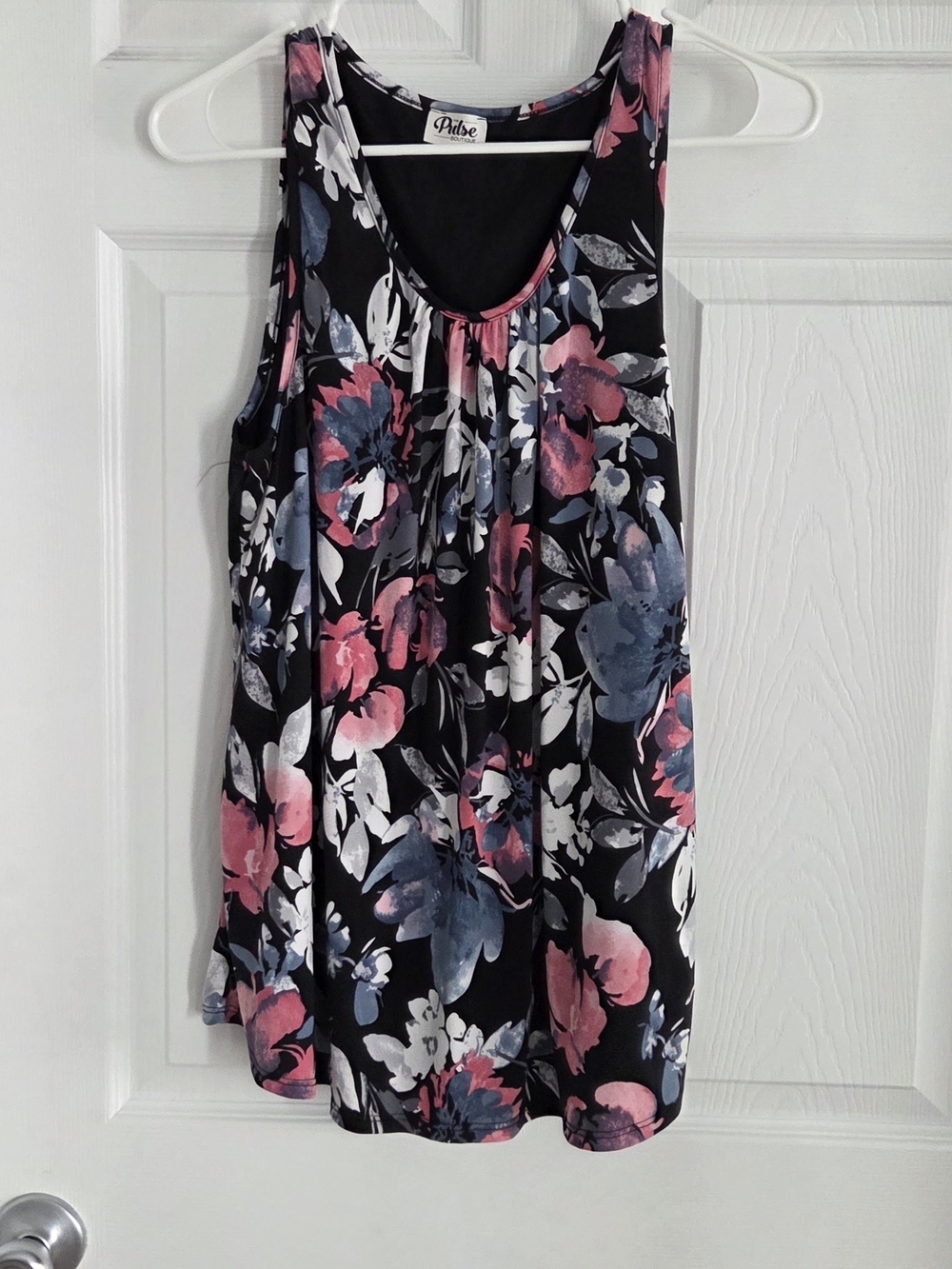 Pulse Floral Scoop Neck Tank in Black, Pink & Blue